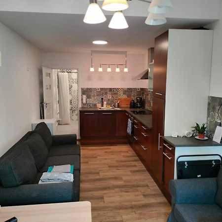 Urocze Studia W Lomiankach, 1- Z Sauna I Tarasem, 2- Z Kominkiem, 3- Ekonomiczne, 7Km Metro Mlociny Warszawa Ломянки Экстерьер фото